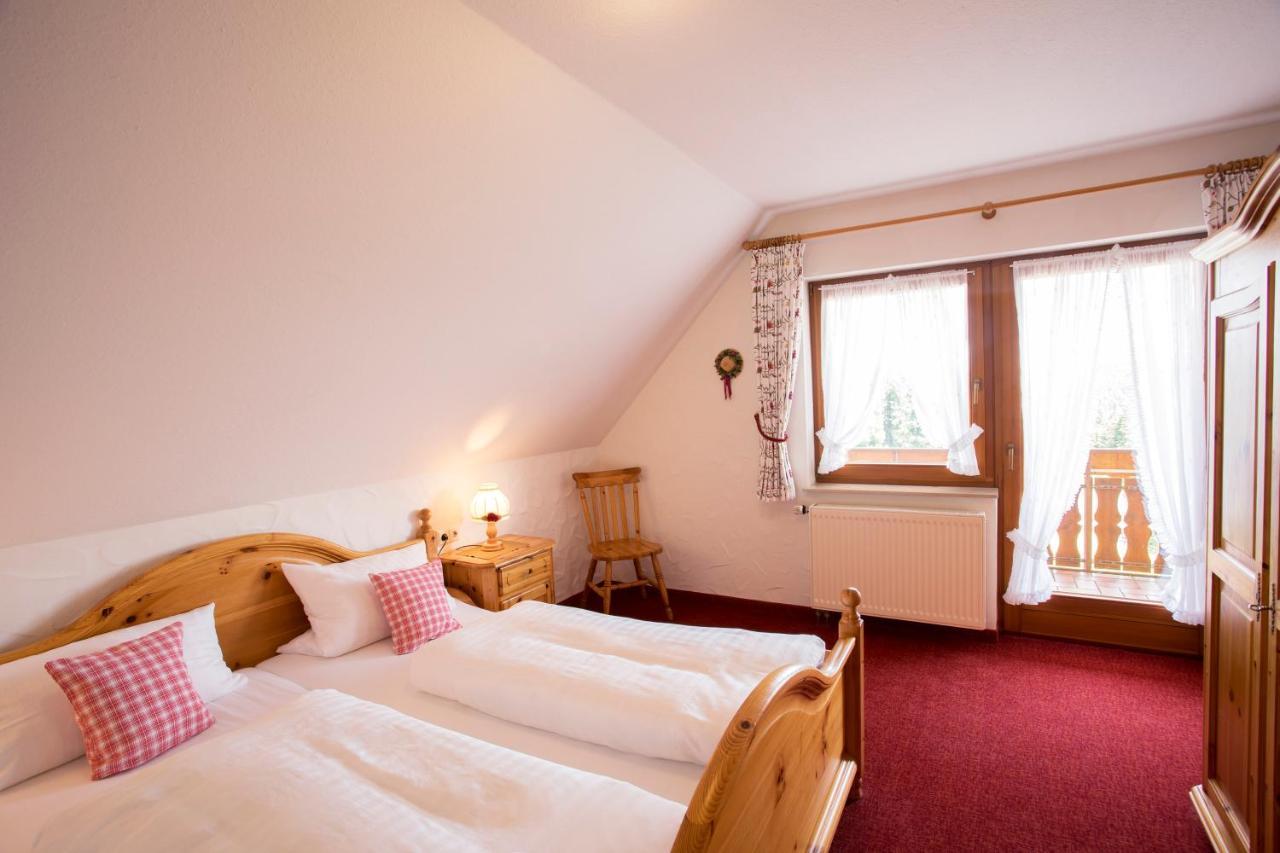 Gasthaus Zum Kreuz Sankt Märgen Esterno foto